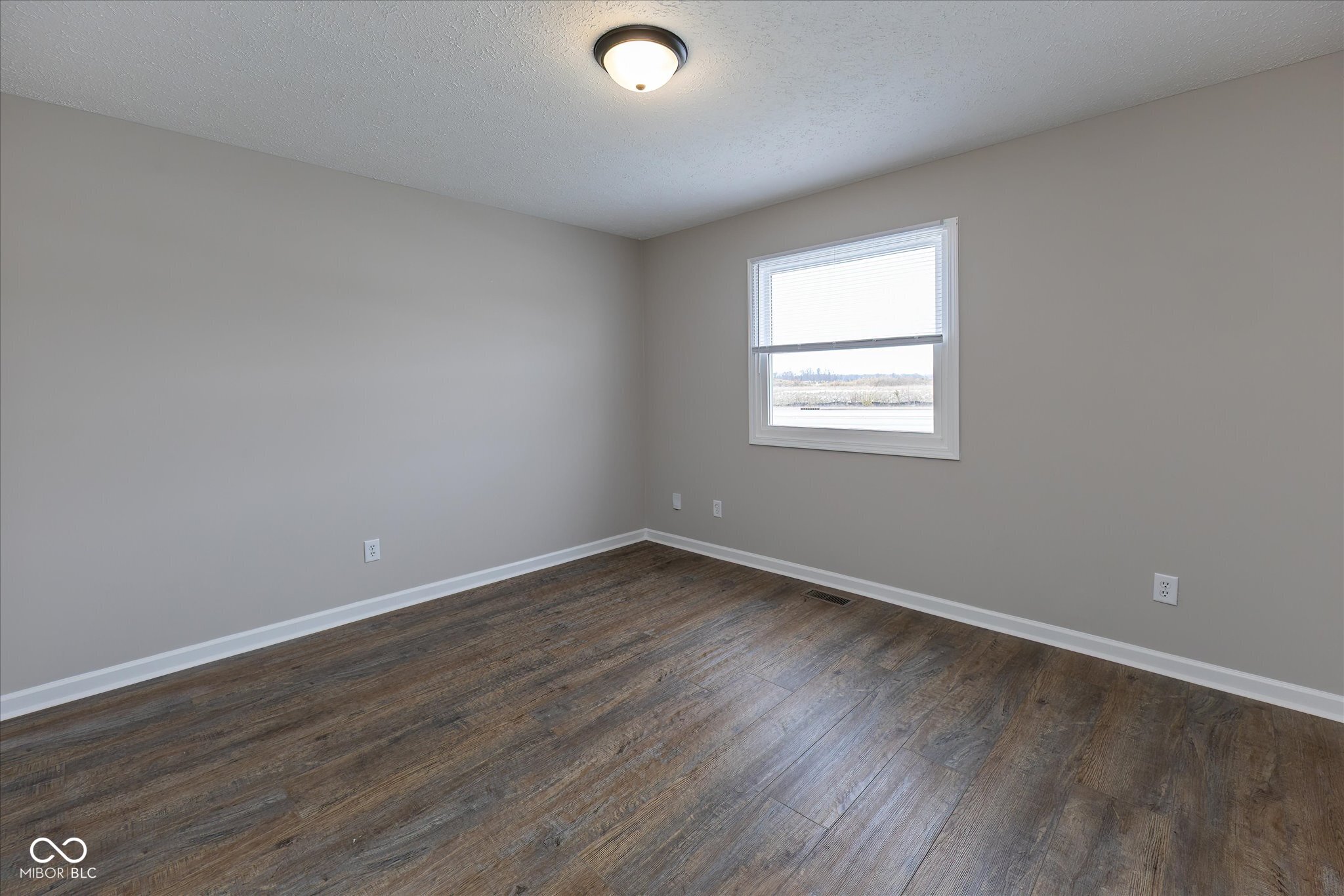 3228-3230 Smith Road Plainfield, IN 46168 - Photo 8 of 19 Gallery Image 8