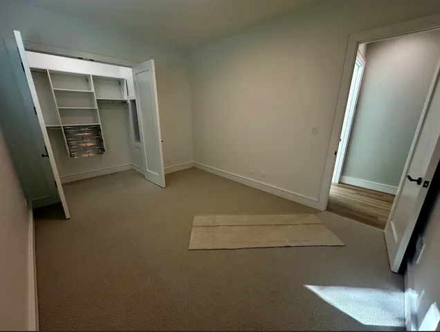 $5,800 | 4243 North Damen Avenue, Unit 1R, Chicago, IL 60618