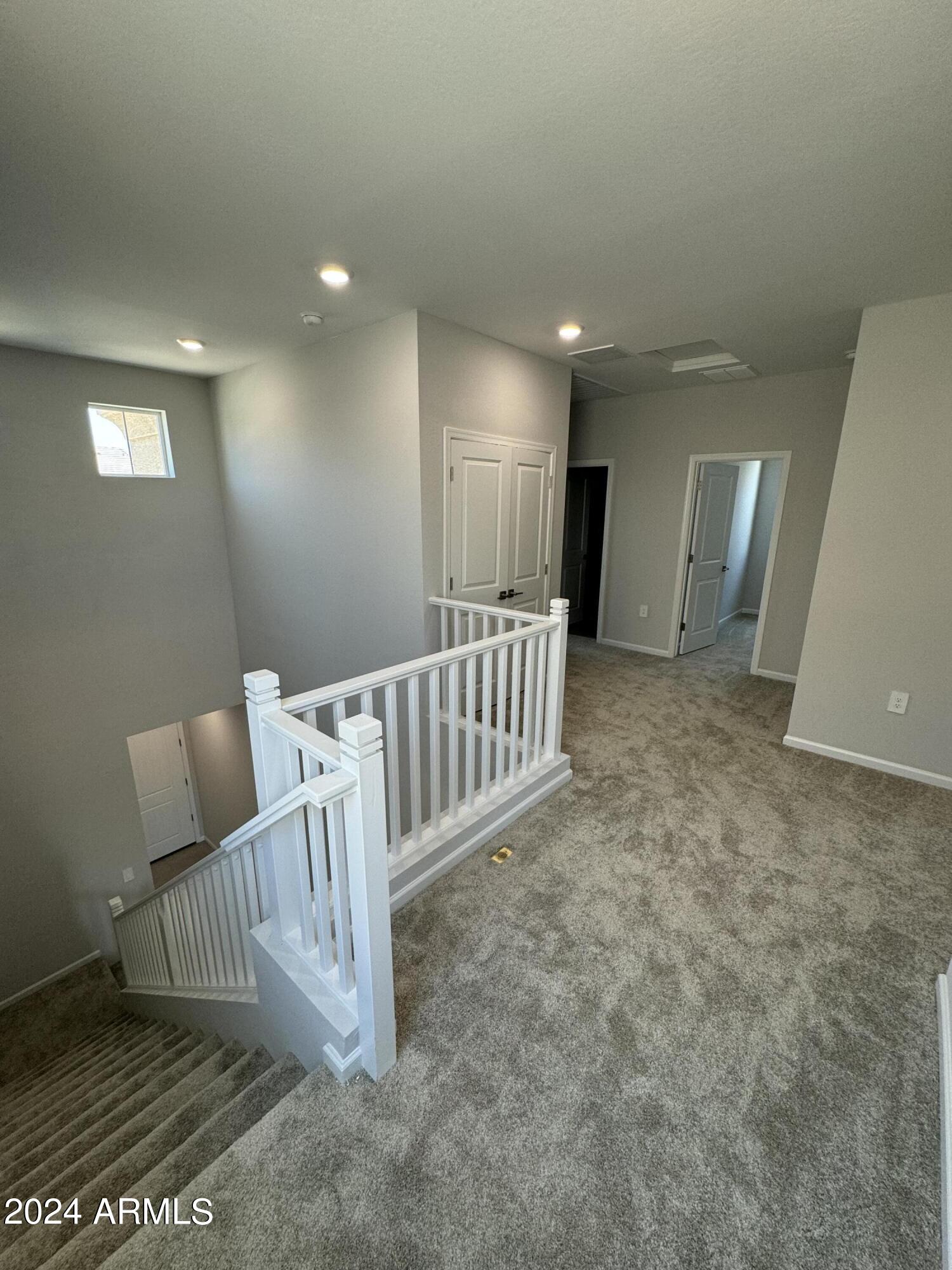 4710 South Yellow Peak Road Apache Junction, AZ 85119 - Photo 7 of 18 Upstairs hallway