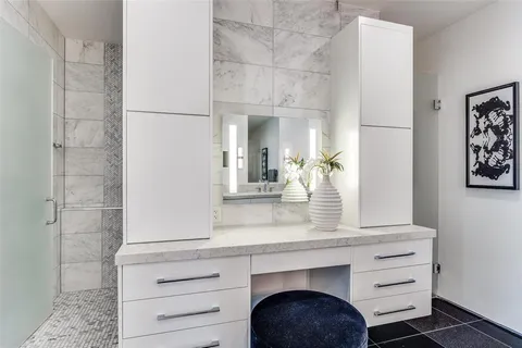 $1,650,000 | 1717 Arts Plaza, Unit 2107, Dallas, TX 75201