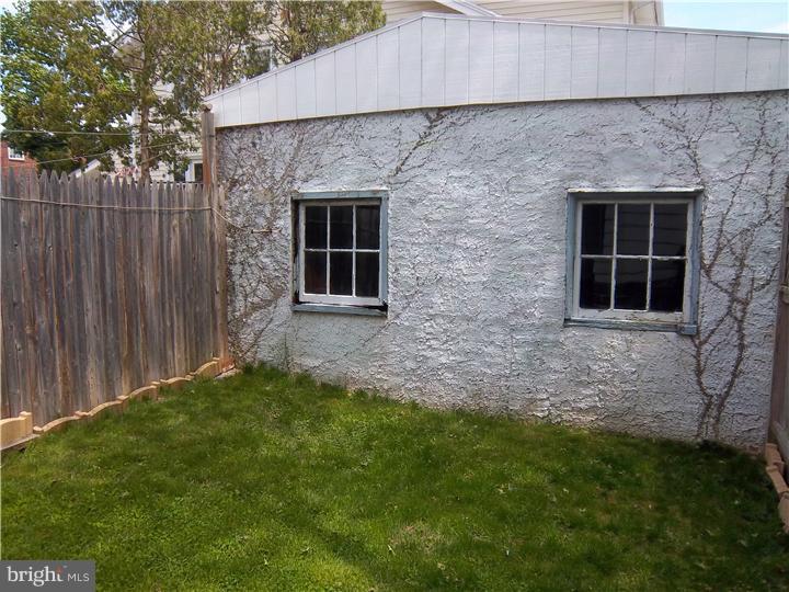 133 South Eagle Road Havertown, PA 19083 - Photo 7 of 20 Back Yard