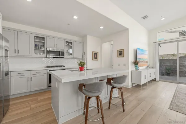 $1,378,000 | 15159 Leia Way, San Diego, CA 92129