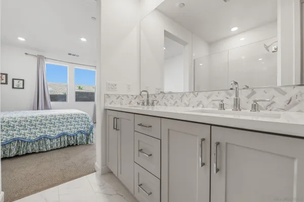 $1,378,000 | 15159 Leia Way, San Diego, CA 92129