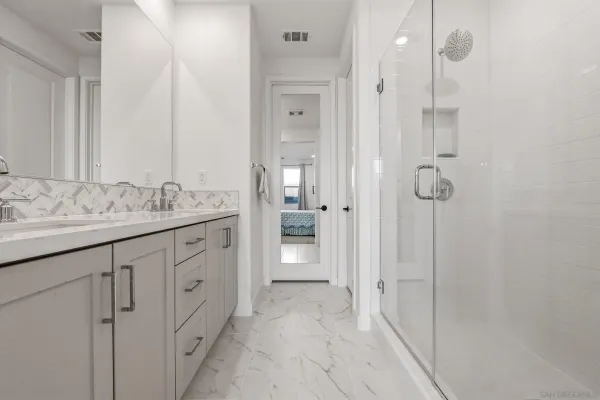 $1,378,000 | 15159 Leia Way, San Diego, CA 92129