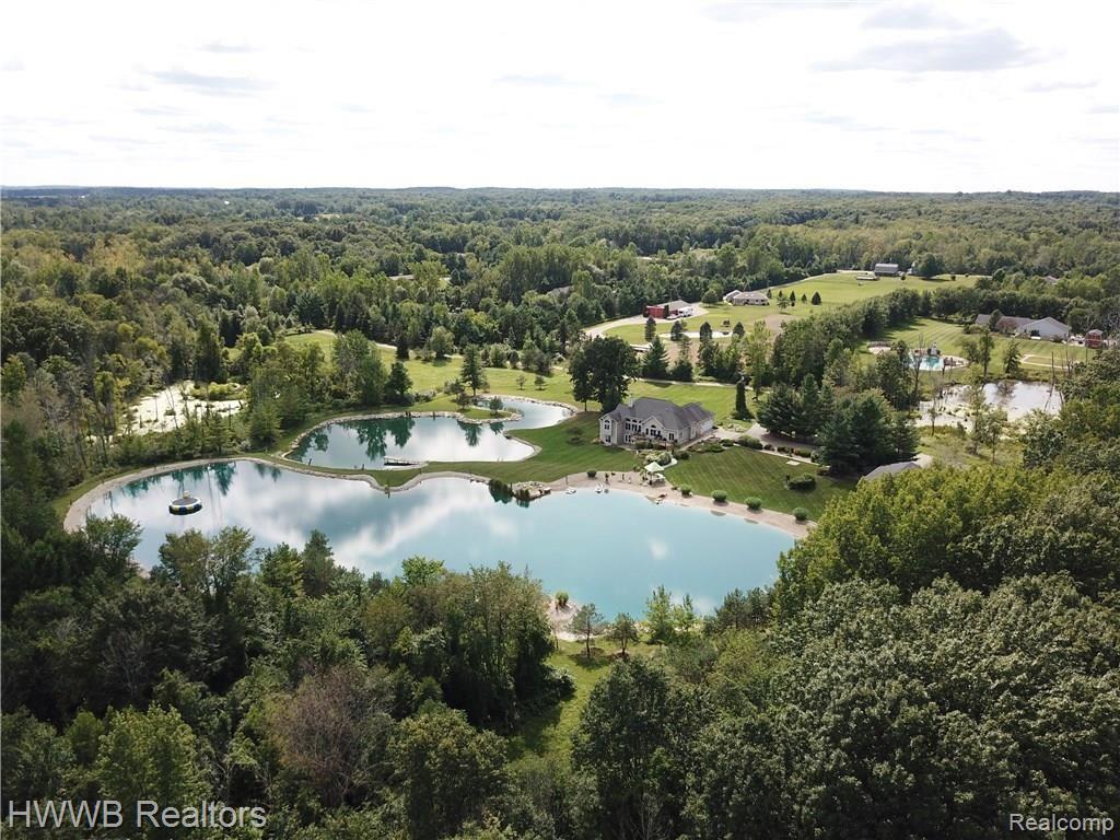 2633 South Lake Pleasant Road Dryden, MI 48428 - Photo 5 of 59 8.jpg
