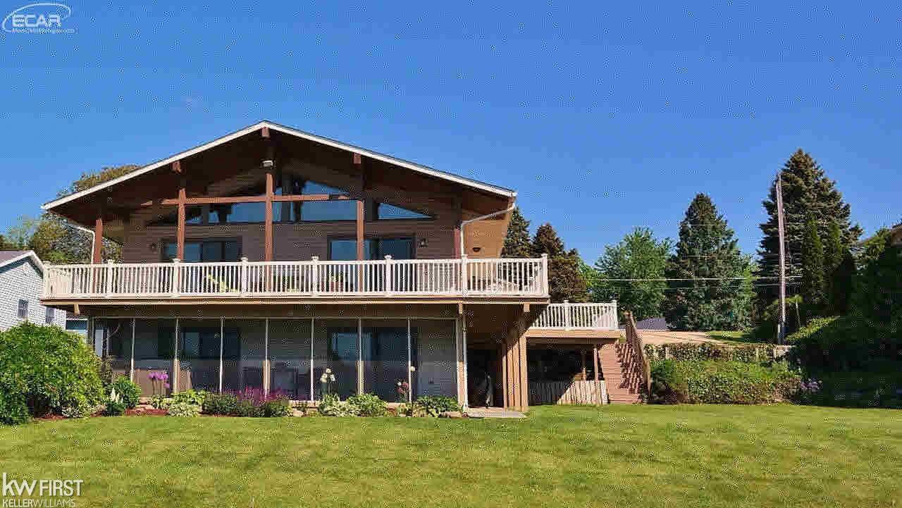 3493 East Rolston Road Fenton, MI 48430 - Photo 14 of 46 21300947-13.JPG