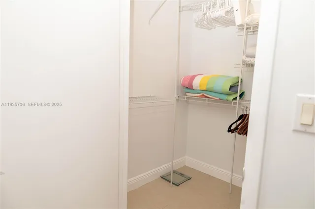 $895,000 | 1800 South Ocean Drive, Unit 908, Hallandale Beach, FL 33009