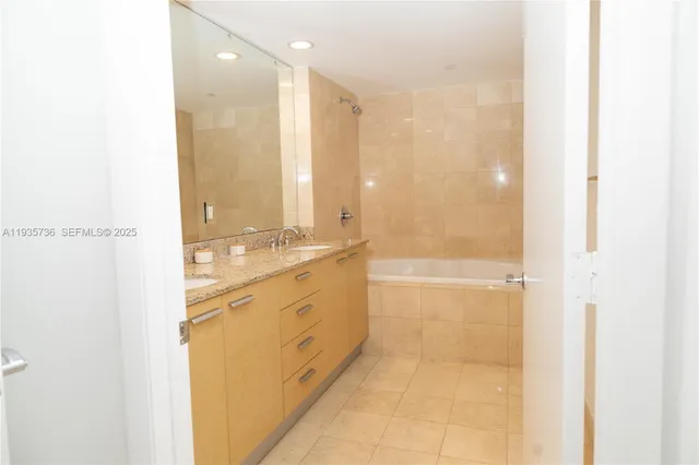 $895,000 | 1800 South Ocean Drive, Unit 908, Hallandale Beach, FL 33009