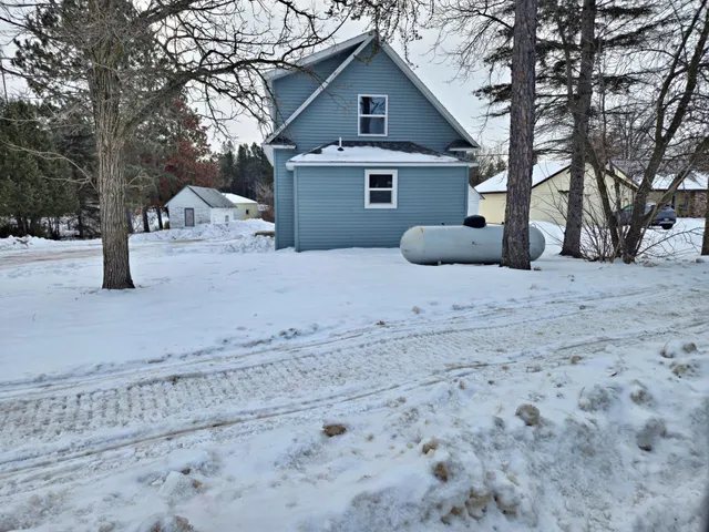 $160,000 | 738 1st Street Northeast, Menahga, MN 56464