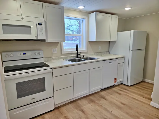 $160,000 | 738 1st Street Northeast, Menahga, MN 56464