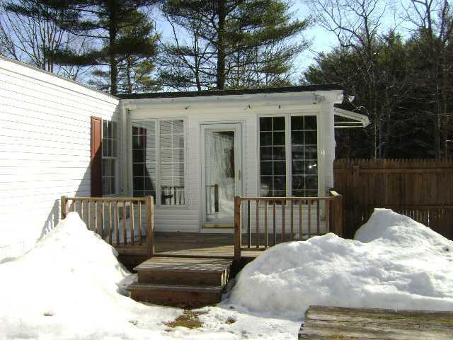 106 Ridge Road Newcastle, ME 04553 - Photo 4 of 14 Sunroom.