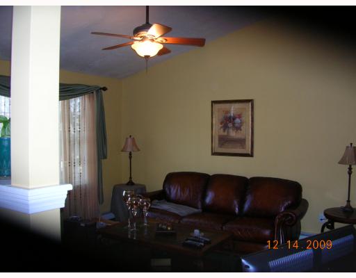 174 Summer Street Woonsocket, RI 02895 - Photo 7 of 9 Living Room.