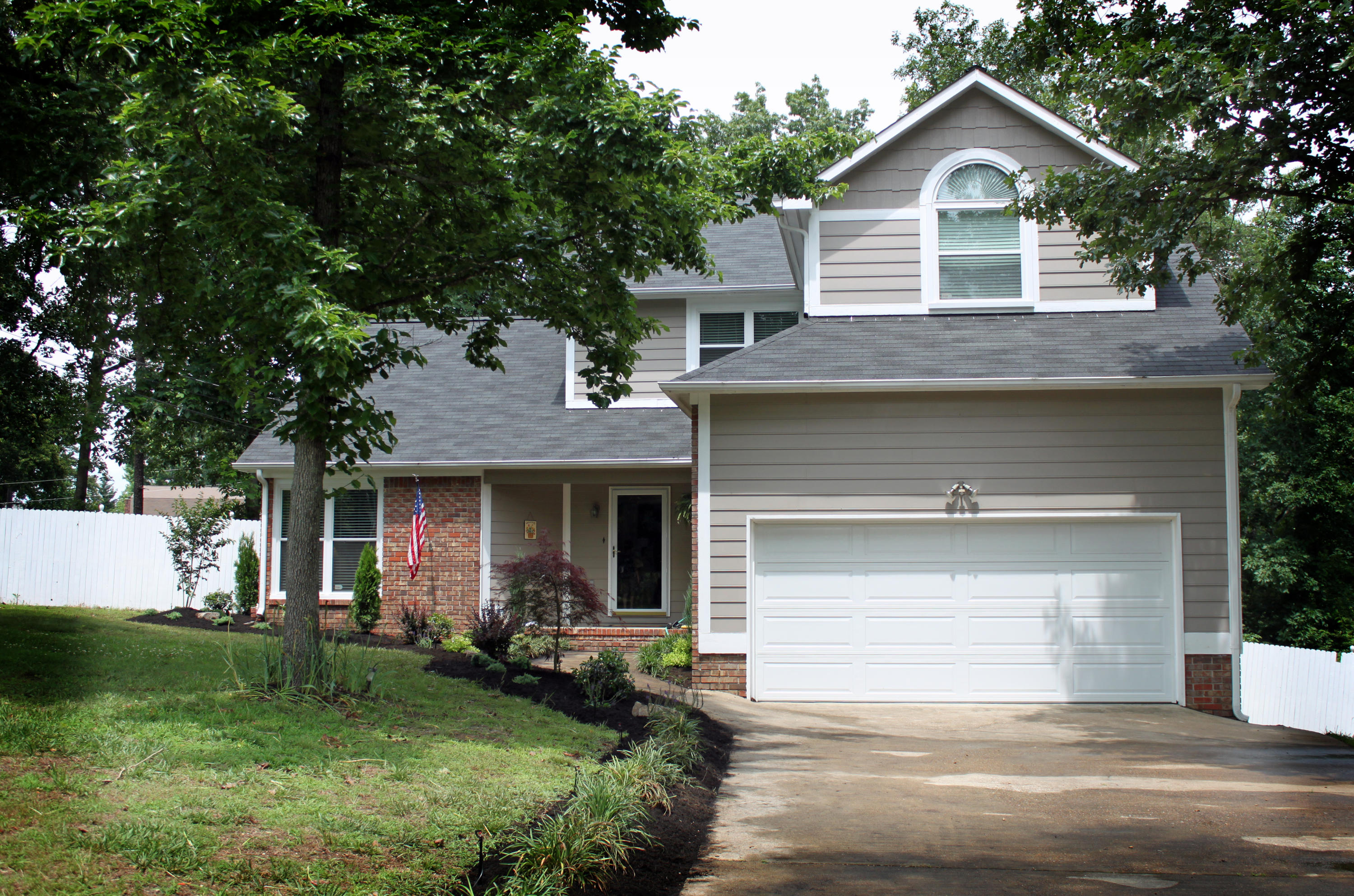 705 Hurricane Ridge Circle Chattanooga, TN 37421 - Photo 2 of 30 Front Garage View.jpg