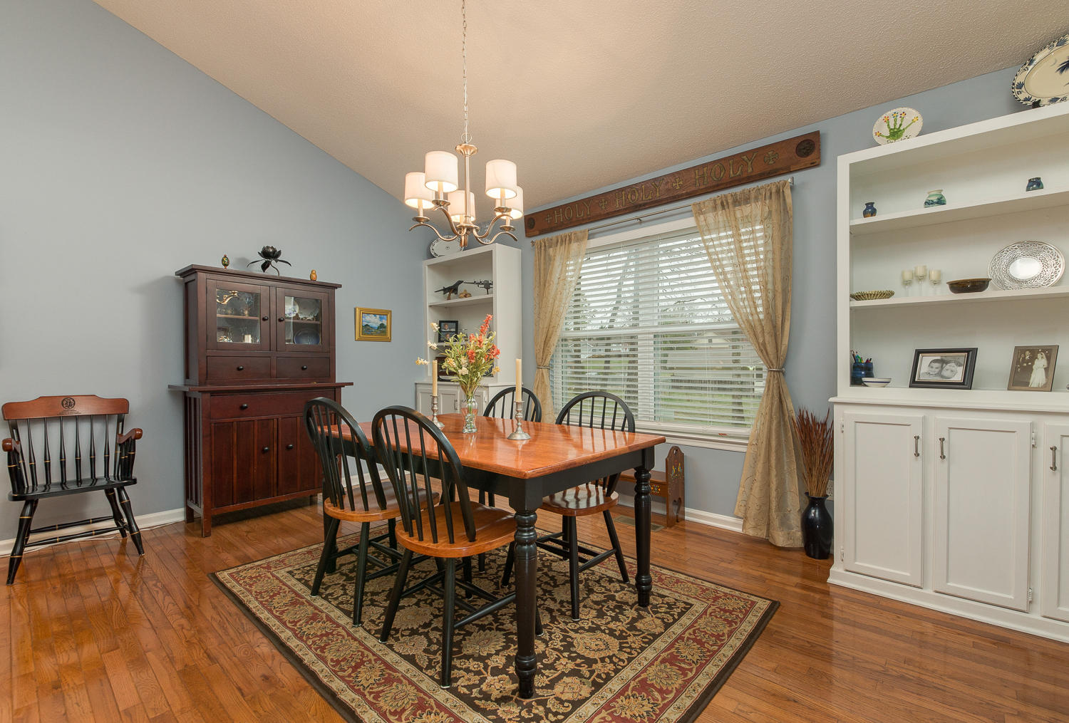 705 Hurricane Ridge Circle Chattanooga, TN 37421 - Photo 9 of 30 Dining Room.jpg