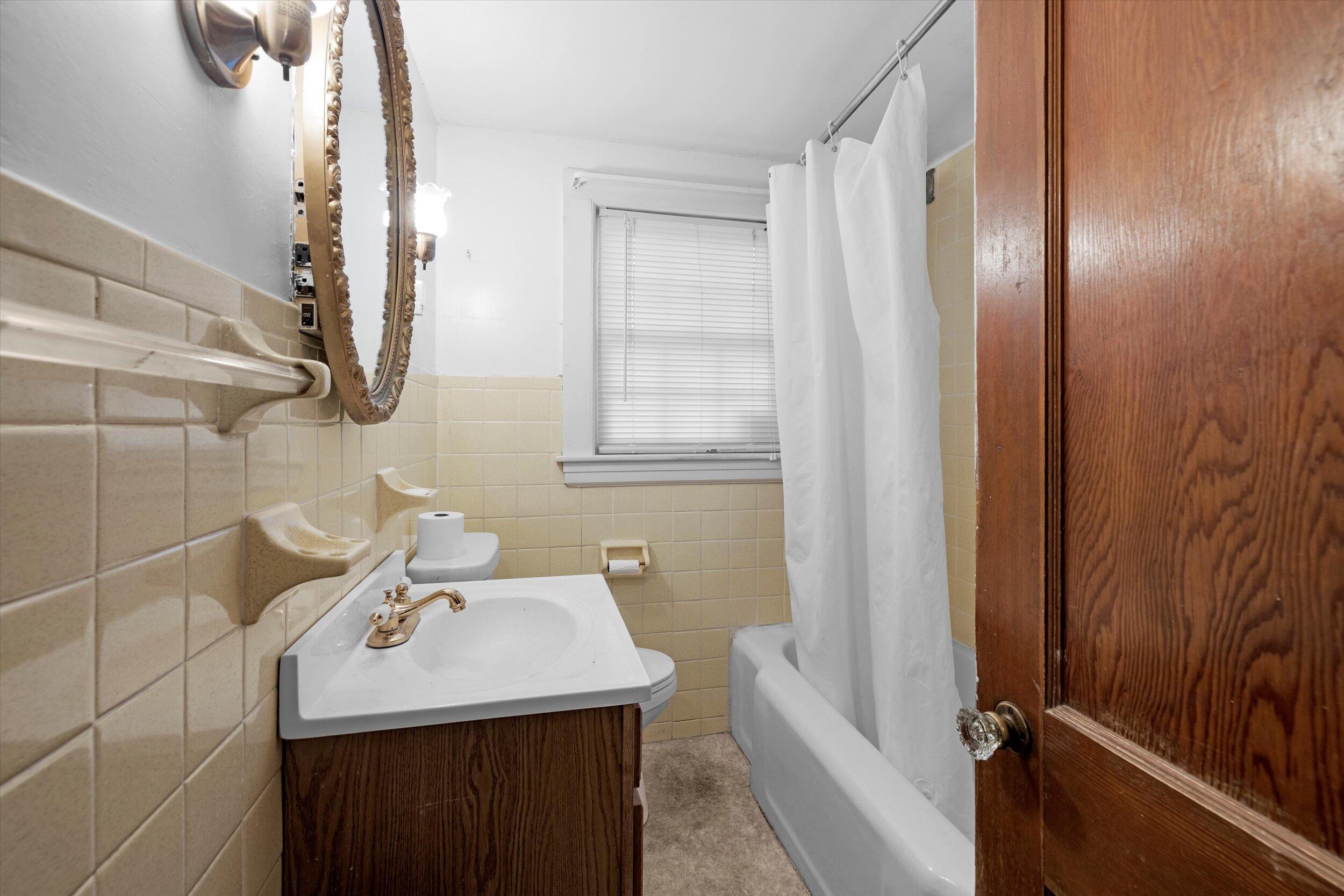 68 Old Dennett Road Kittery, ME 03904 - Photo 14 of 43 Bath