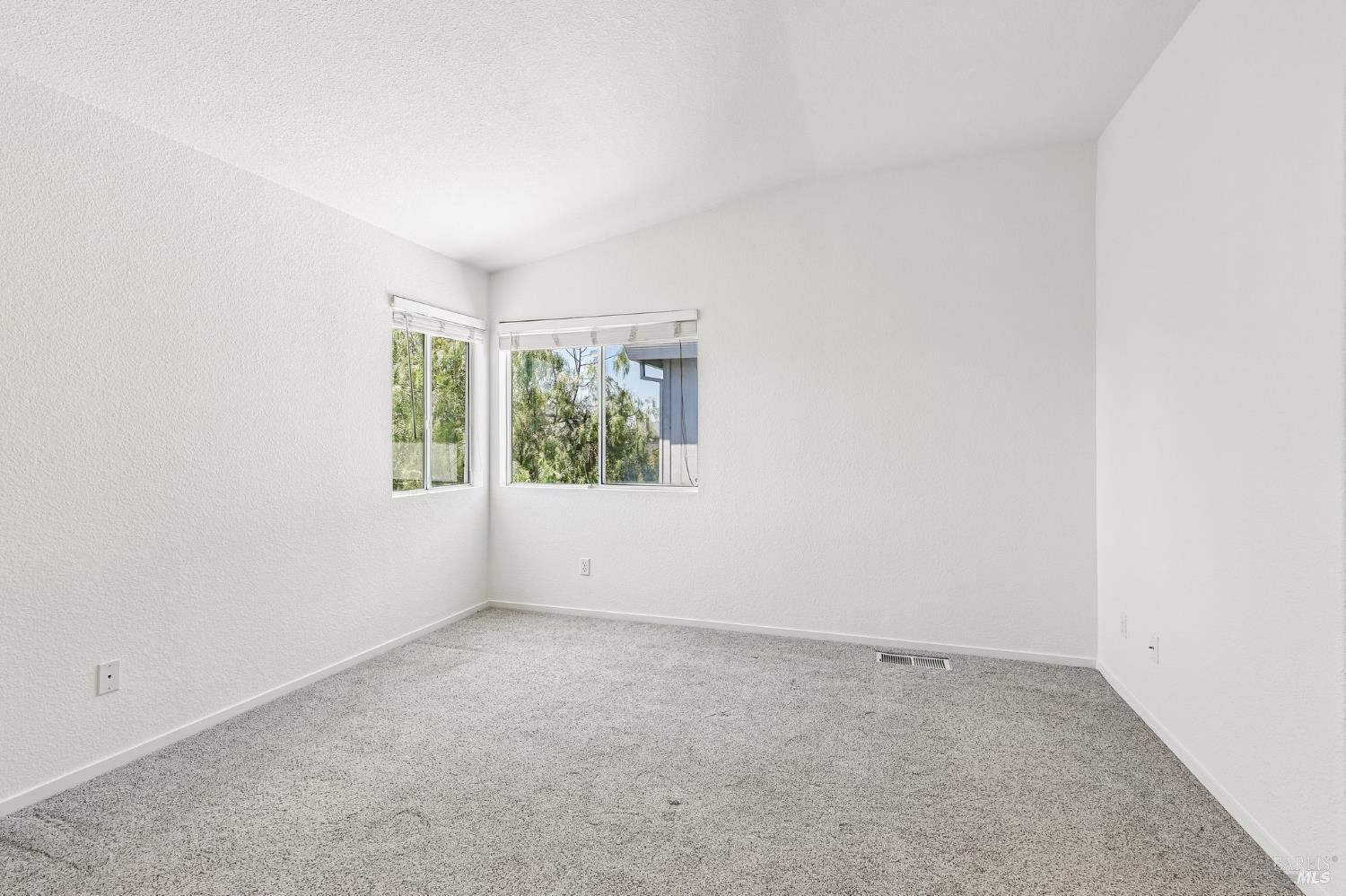 2323 Malachite Way Santa Rosa, CA 95404 - Photo 14 of 36