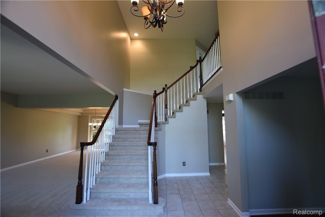 4786 Oakhurst Ridge Road Clarkston, MI 48348 - Photo 10 of 12 DSC_0345.jpg