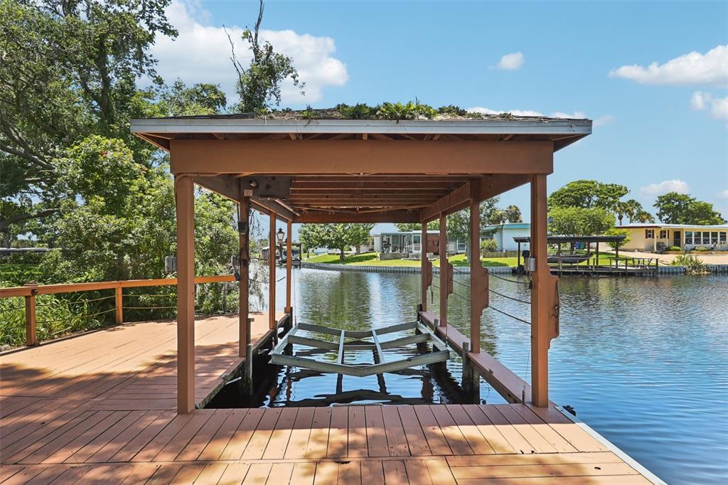 2512 Baywater Road Tavares, FL 32778 - Photo 45 of 75 a view of a balcony with chairs