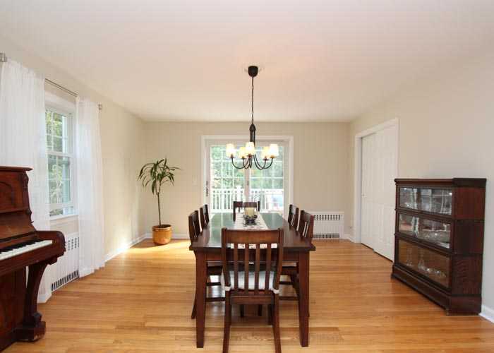 48 Sunshine Avenue Riverside, CT 06878 - Photo 3 of 15 Additional Photo