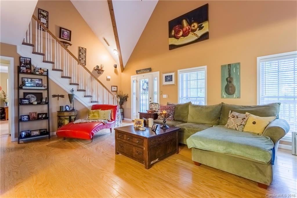 52 Wayward Path Candler, NC 28715 - Photo 6 of 15 Gallery Image 6