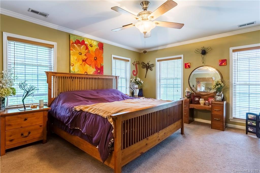 52 Wayward Path Candler, NC 28715 - Photo 8 of 15 Gallery Image 8