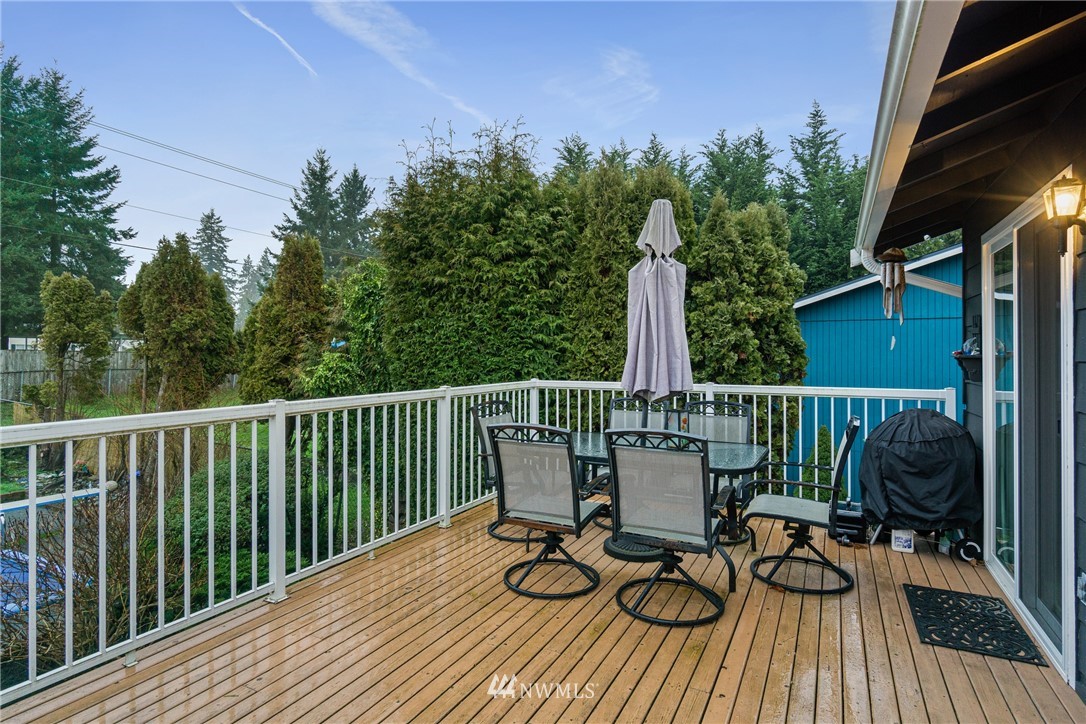 22508 3rd Place West Bothell, WA 98021 - Photo 7 of 23