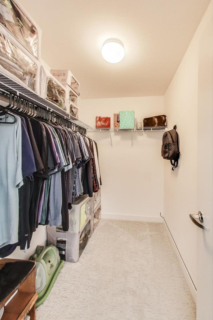 4301 North Sheridan Road, Unit 202 Chicago, IL 60613 - Photo 16 of 28 Gallery Image 16