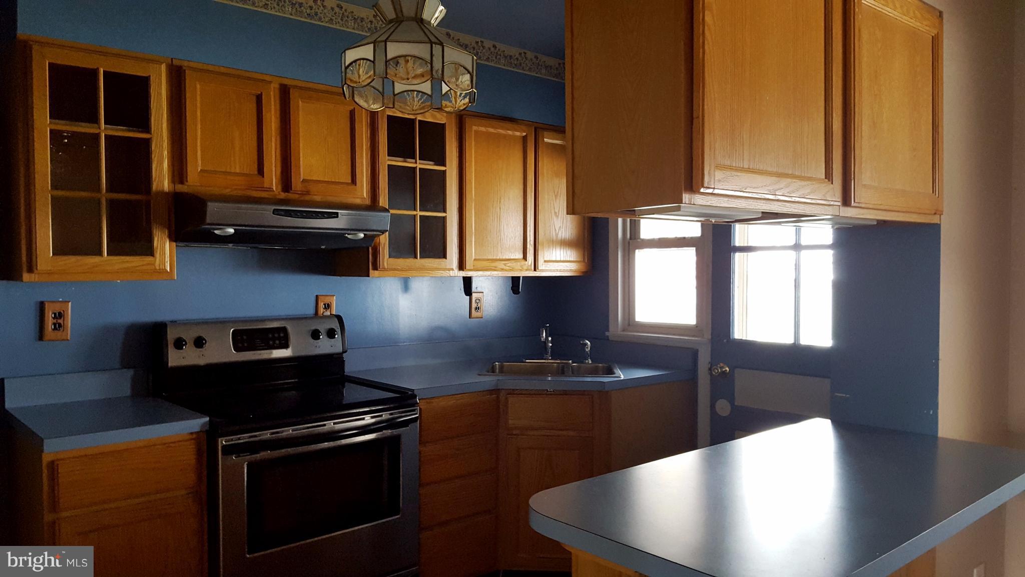 411 Torner Road Baltimore, MD 21221 - Photo 8 of 20 Kitchen