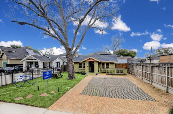 $1,995,000 | 638 Heights Boulevard, Houston, TX 77007