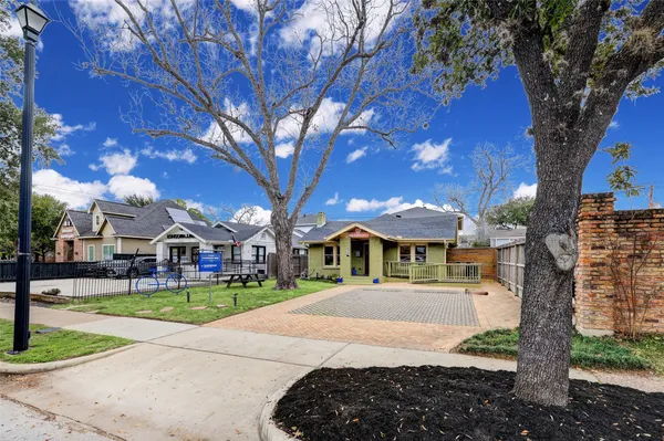 $1,995,000 | 638 Heights Boulevard, Houston, TX 77007