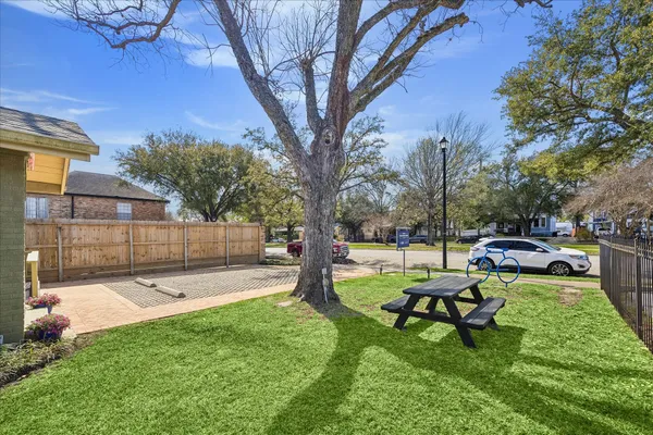 $1,995,000 | 638 Heights Boulevard, Houston, TX 77007