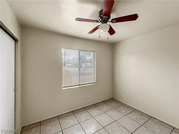 $1,299 | 2239 Iris Way, Fort Myers, FL 33905