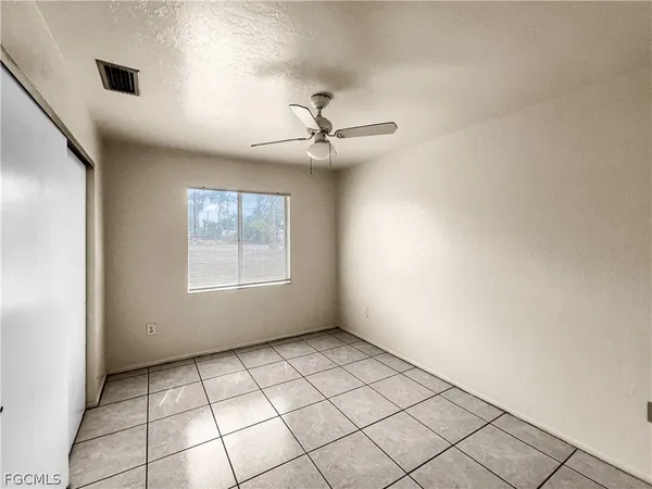 $1,299 | 2239 Iris Way, Fort Myers, FL 33905
