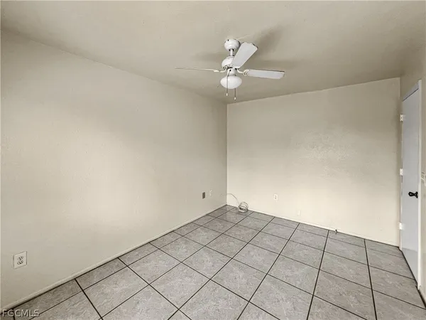 $1,299 | 2239 Iris Way, Fort Myers, FL 33905