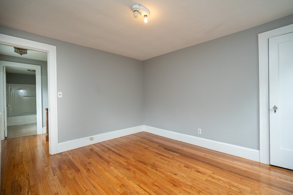 112 Manchester Terrace Springfield, MA 01108 - Photo 24 of 38