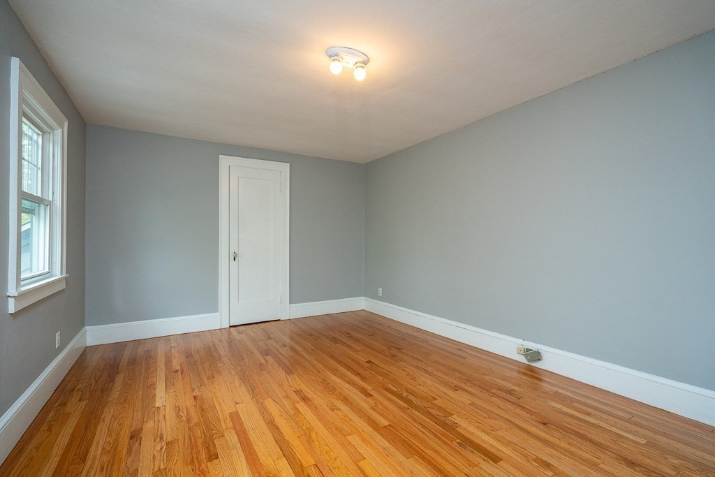 112 Manchester Terrace Springfield, MA 01108 - Photo 30 of 38