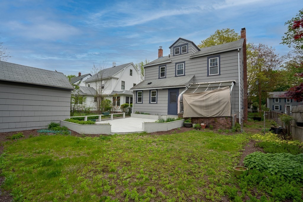 112 Manchester Terrace Springfield, MA 01108 - Photo 32 of 38