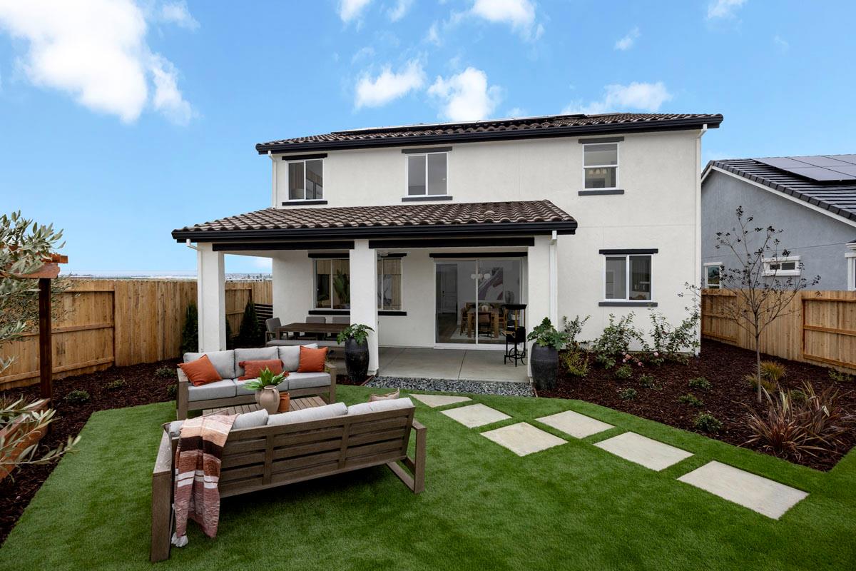 2331 Lingcod Way Rocklin, CA 95765 - Photo 6 of 6 a front view of a house with garden