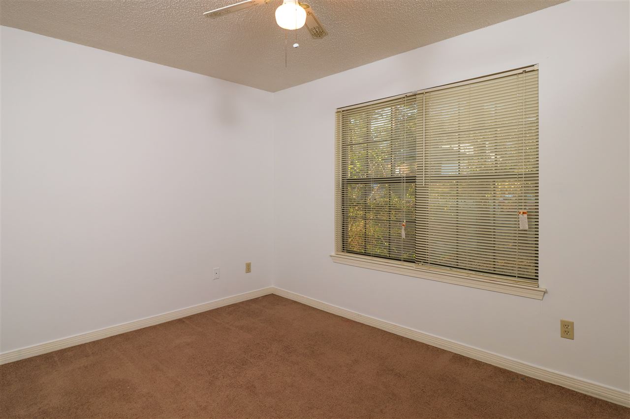 253 Maple Circle Daphne, AL 36526 - Photo 12 of 15 Guest Bedroom 2