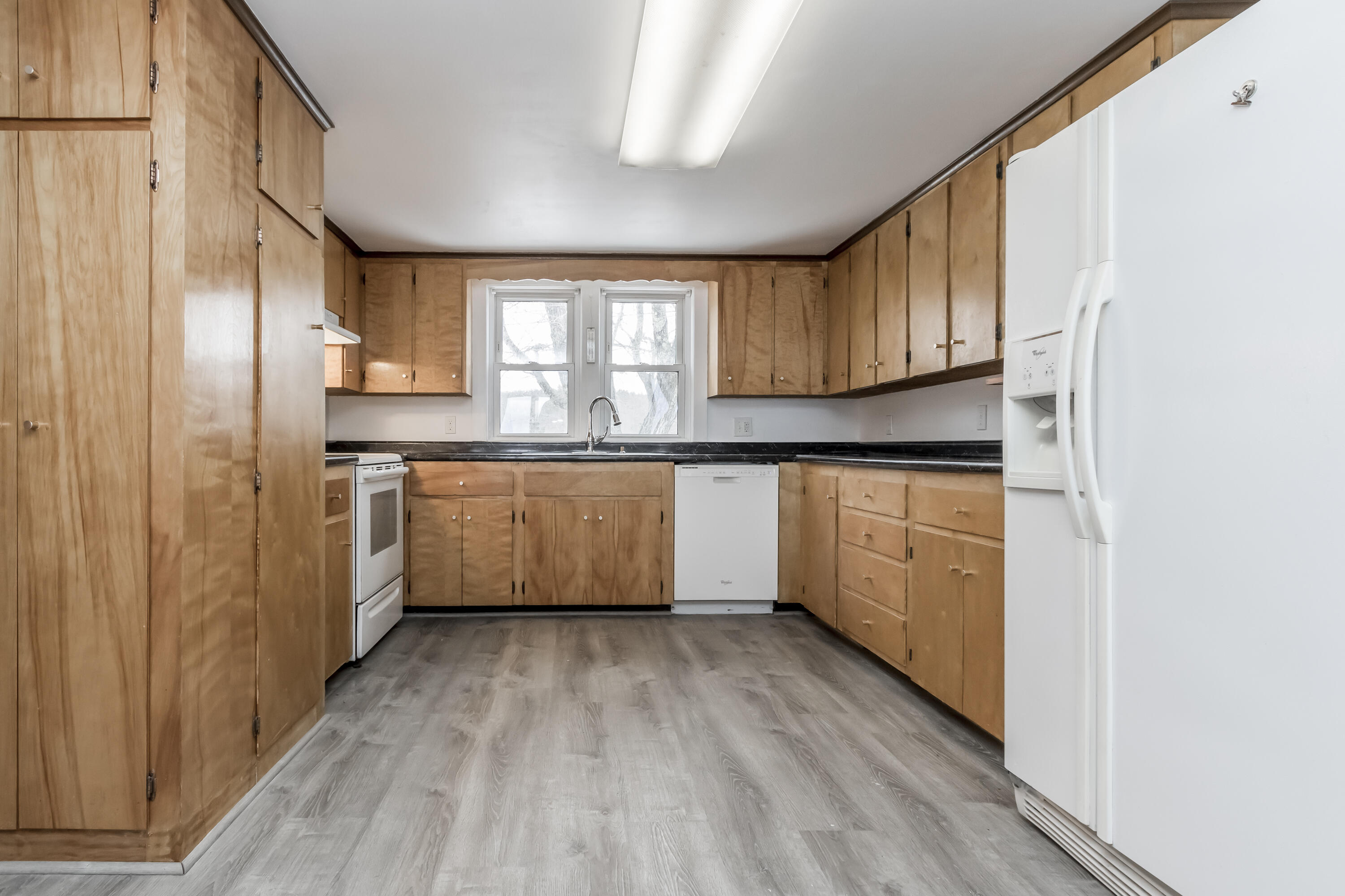 82 Harrison Road Norway, ME 04268 - Photo 8 of 53 20240329AD -71013