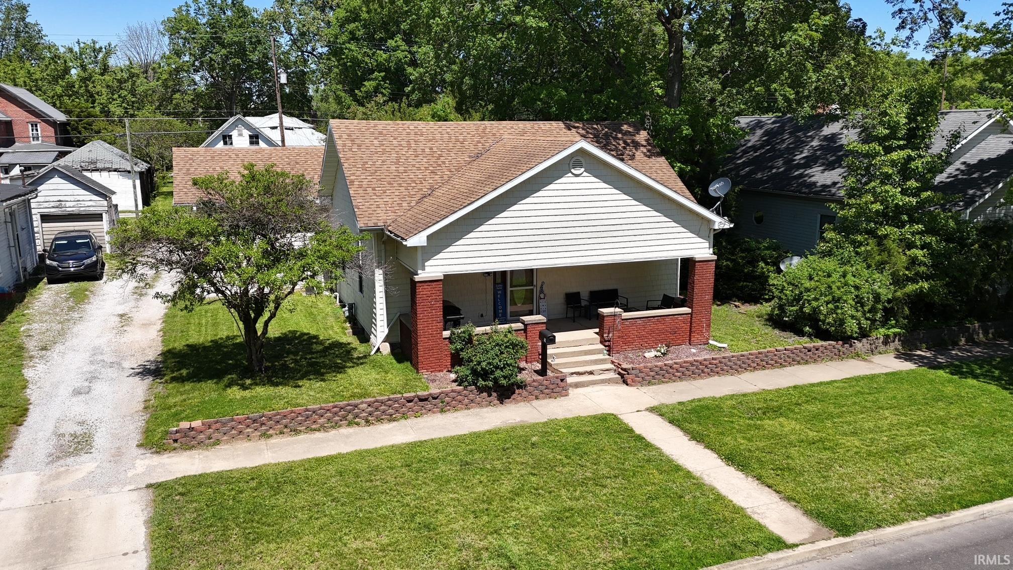 519 East Franklin Street Delphi, IN 46923 - Photo 3 of 33
