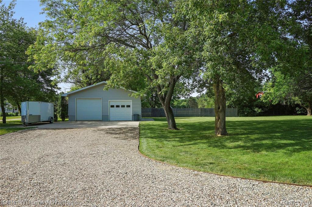 944 Chase Lake Road Howell, MI 48855 - Photo 27 of 36