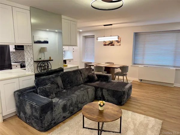 $606,999 | 50 Columbus Avenue, Unit 411, Tuckahoe, NY 10707