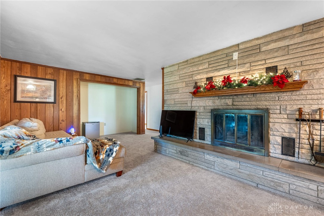 7368 San Fernando Road Huber Heights, OH 45424 - Photo 4 of 39