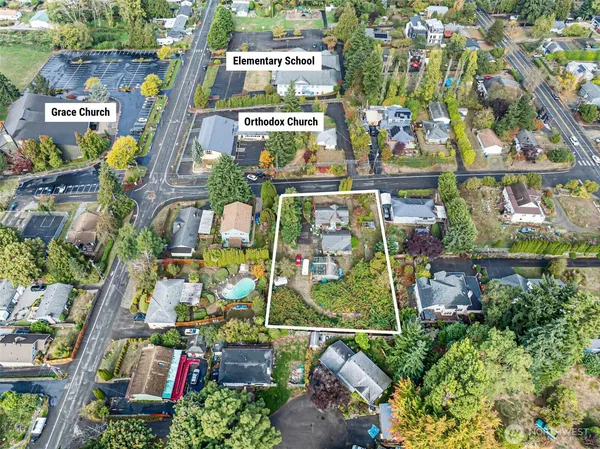 an aerial view of multiple house