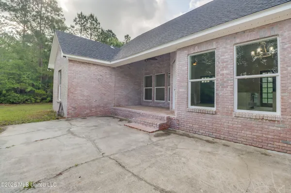 $625,000 | 6716 Country Pines Lane, Vancleave, MS 39565