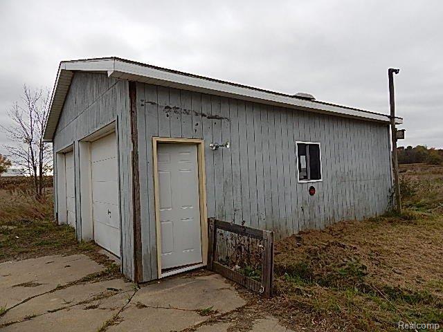 8690 Buell Road Millington, MI 48746 - Photo 23 of 29 262-162149 - Garage.JPG