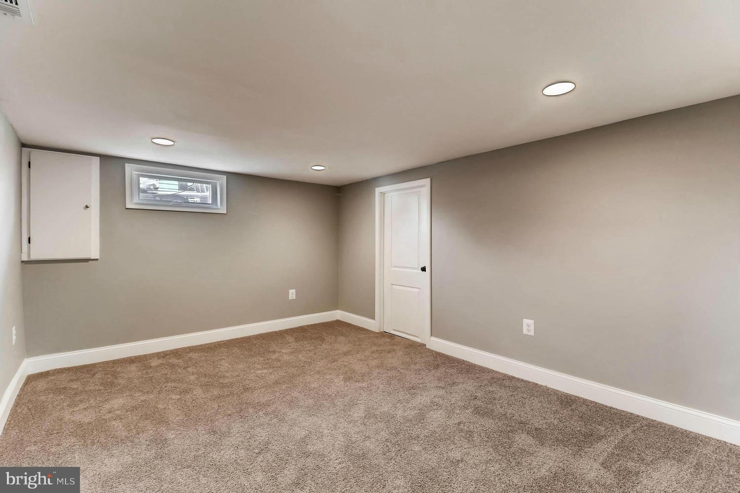 343 Cresswell Road Baltimore, MD 21225 - Photo 18 of 28 Interior (General)
