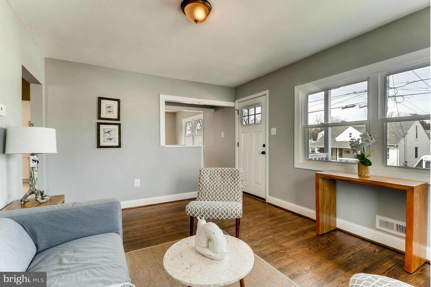 343 Cresswell Road Baltimore, MD 21225 - Photo 3 of 28 Interior (General)