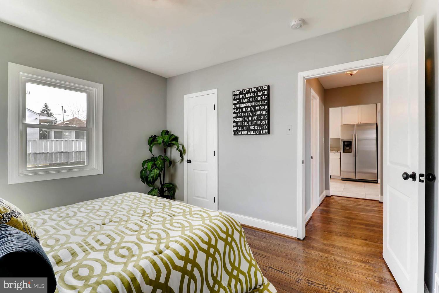 343 Cresswell Road Baltimore, MD 21225 - Photo 7 of 28 Interior (General)